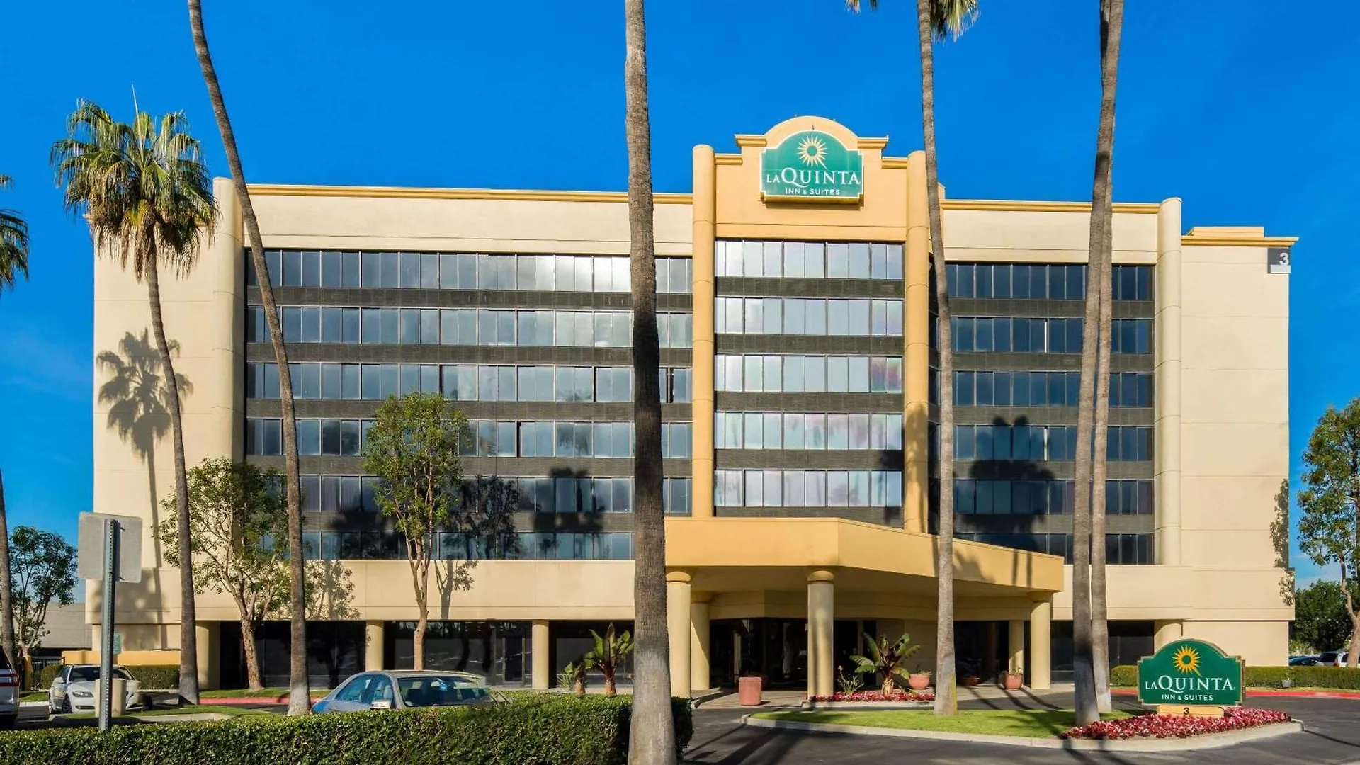 Where to Stay Near New Hope University: 4 Business Hotels