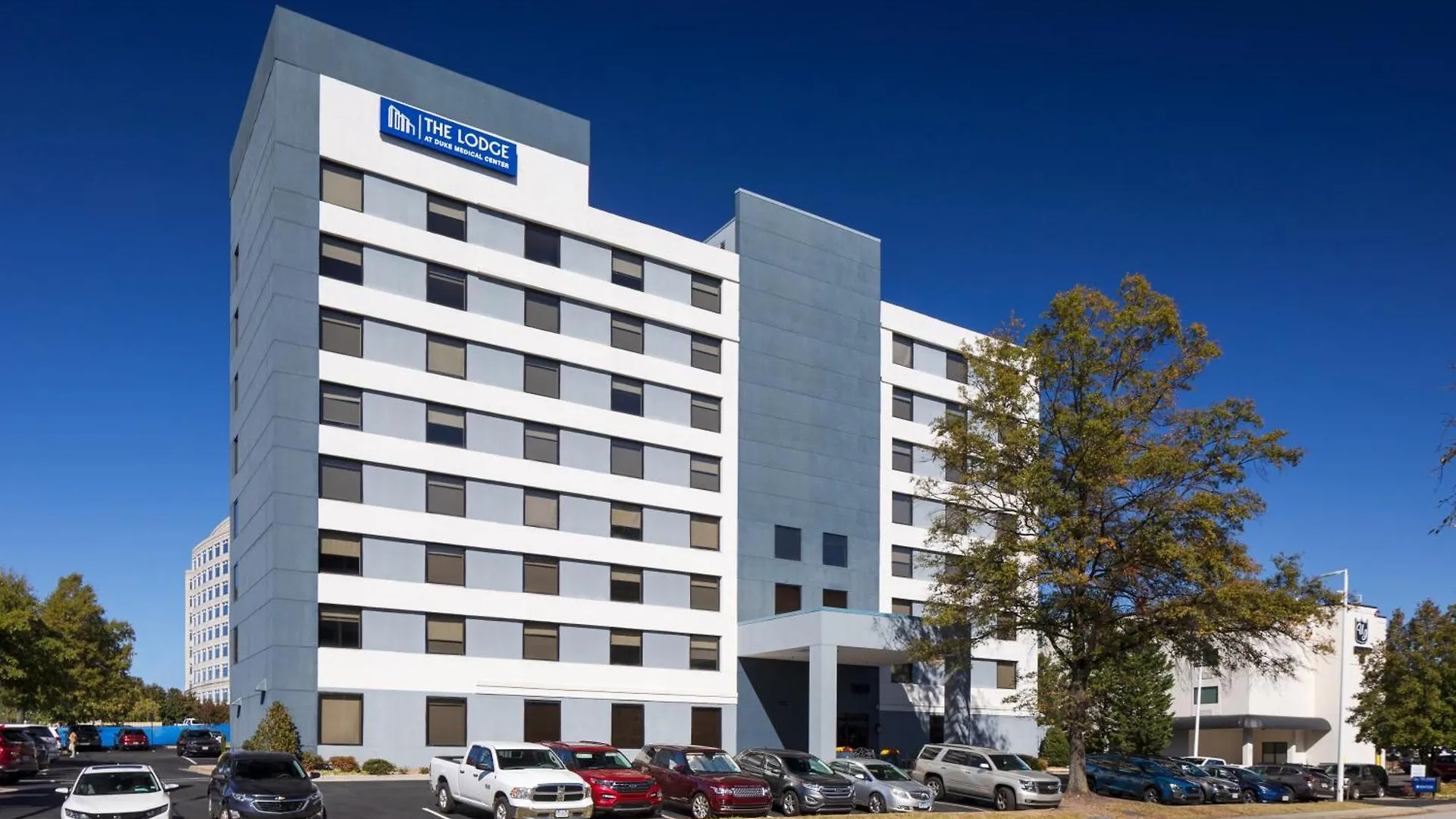 4 Three-Star Hotels Near Durham Academy Worth Booking