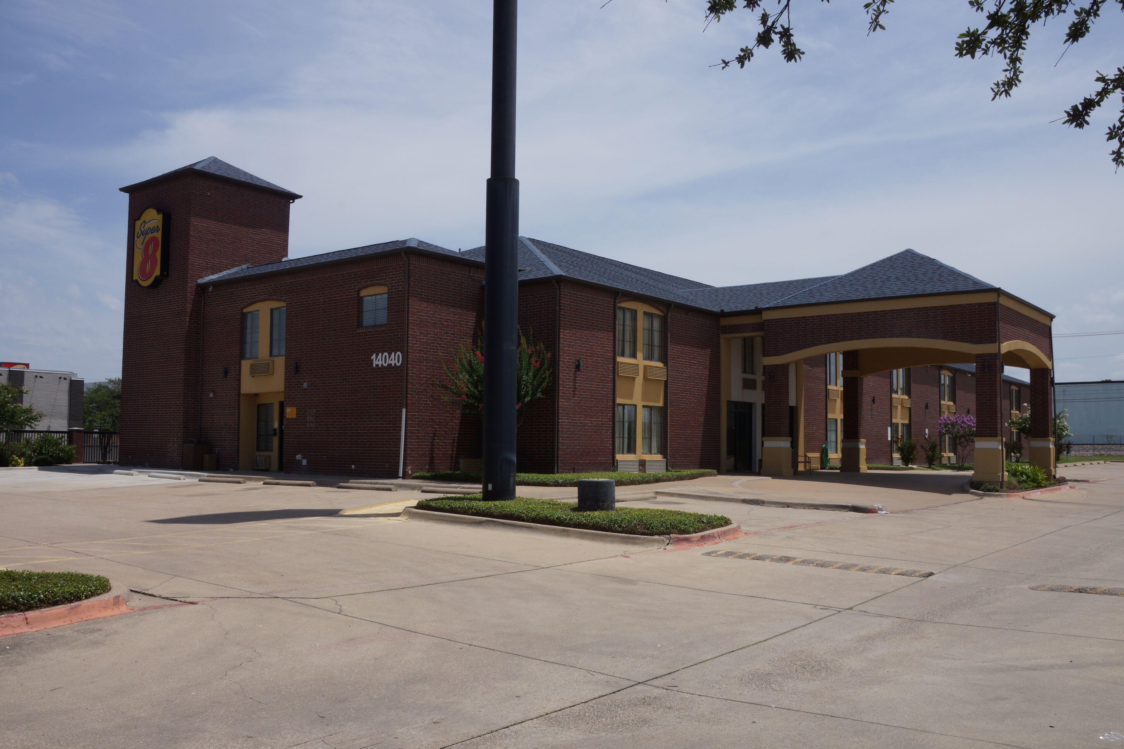 Where to Stay Near Webb Chapel Park Site: 5 Budget Hotels