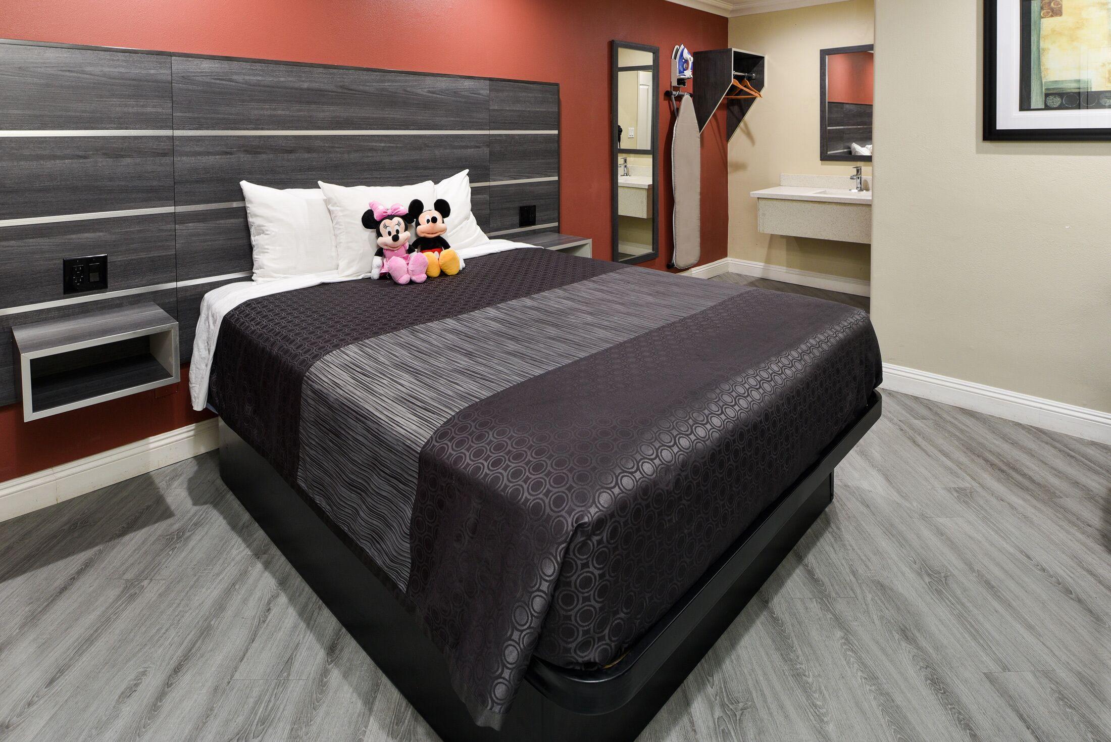 Staying Near Huntington College: 4 Budget Hotels Compared